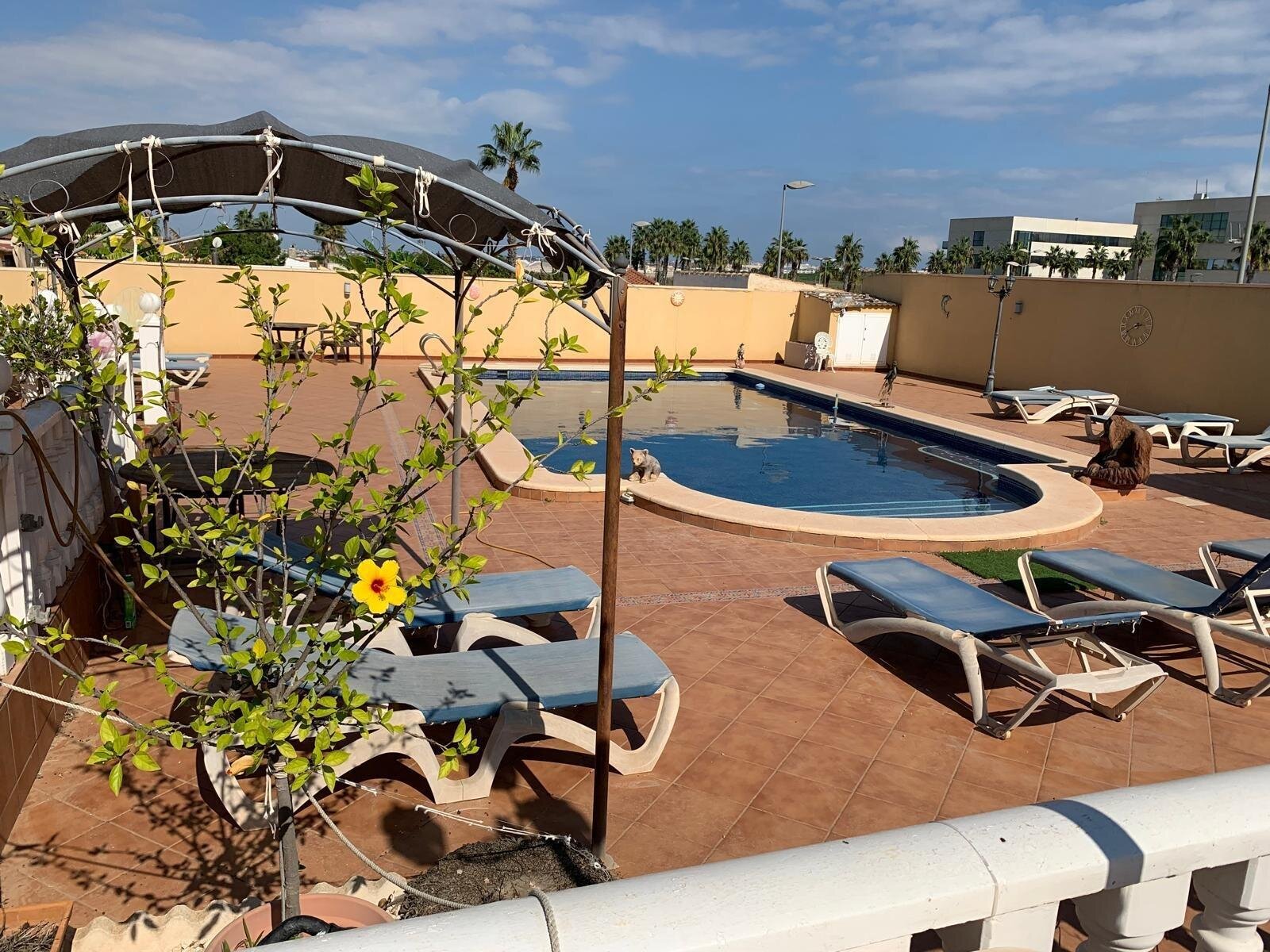 6-Bedroom Villa in Los Balcones - Los Altos del Edén, Torrevieja - Image 4