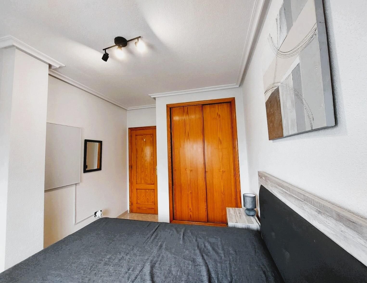 2-Bedroom Apartment in Playa Flamenca, Orihuela Costa - Image 16