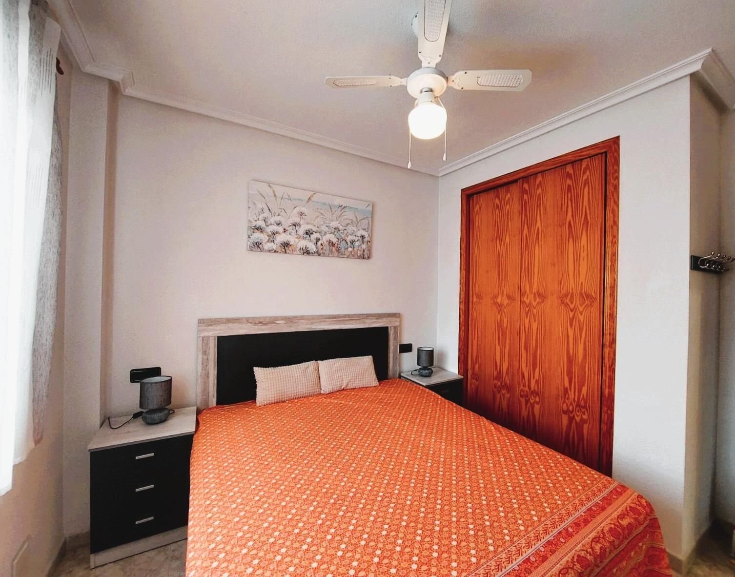 2-Bedroom Apartment in Playa Flamenca, Orihuela Costa - Image 18