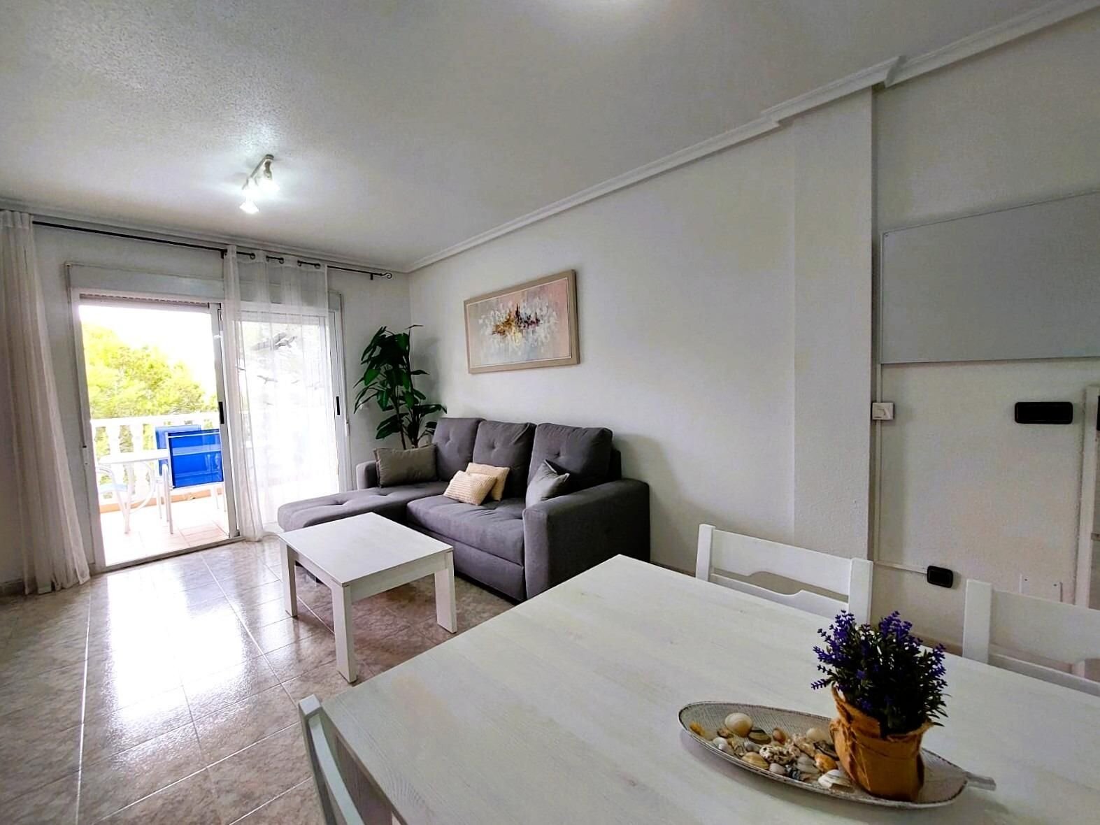 2-Bedroom Apartment in Playa Flamenca, Orihuela Costa - Image 6