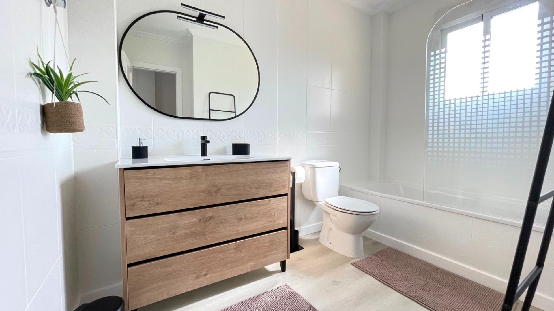 3-Bedroom House in Lomas de Cabo Roig, Orihuela Costa - Image 18