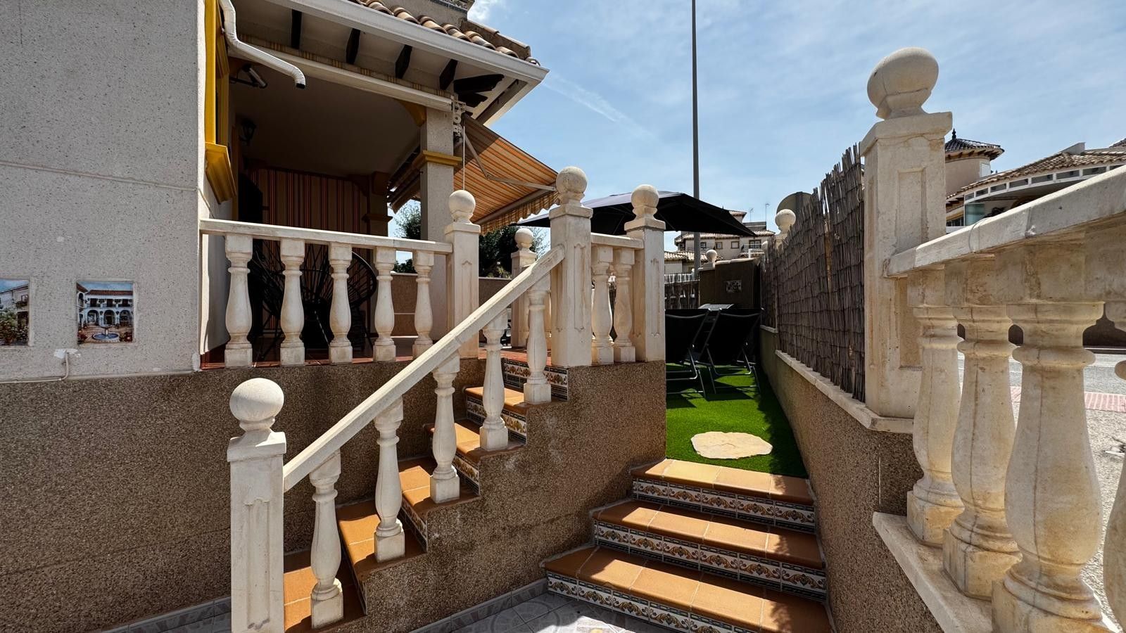 3-Bedroom House in Lomas de Cabo Roig, Orihuela Costa - Image 4