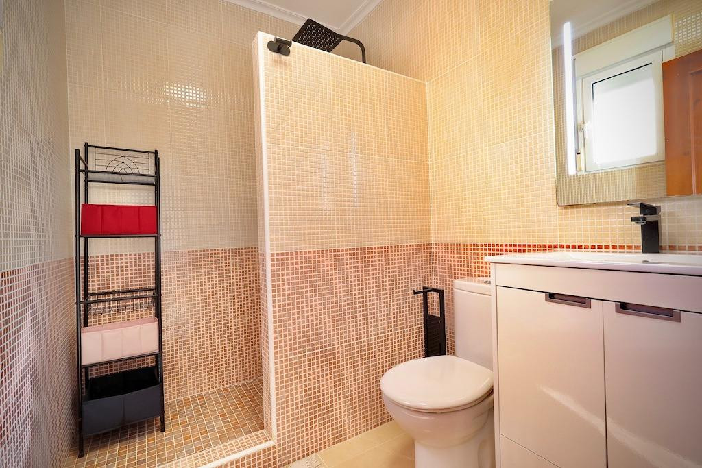 Villa individuelle de 4 Chambres à, San Miguel de Salinas... - Image 18