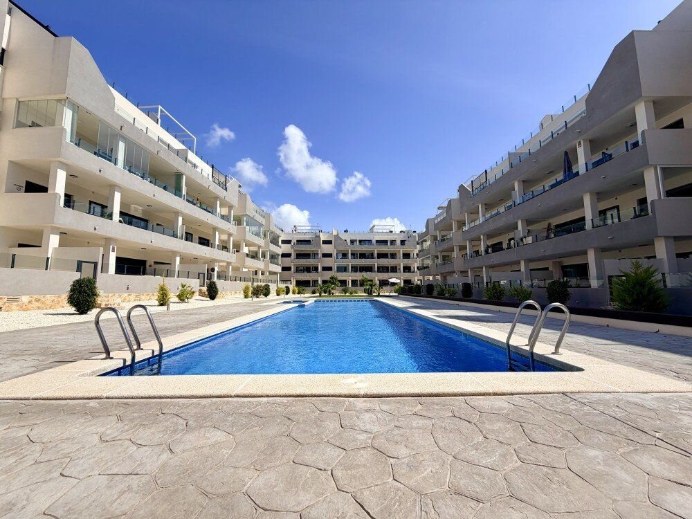 3-Bedroom Apartment in Villamartin, Orihuela Costa - Image 1