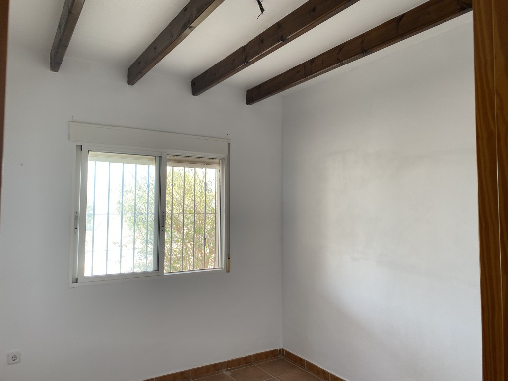 4-Bedroom House in Fuente Alamo de Murcia - Image 11