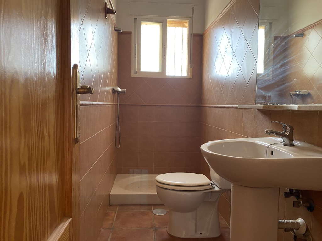 4-Bedroom House in Fuente Alamo de Murcia - Image 16