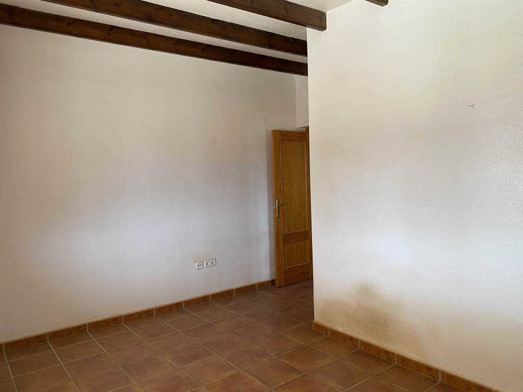 4-Bedroom House in Fuente Alamo de Murcia - Image 17