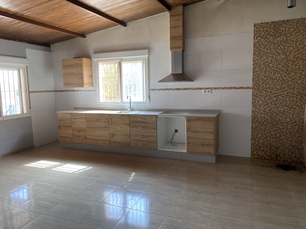 4-Bedroom House in Fuente Alamo de Murcia - Image 22