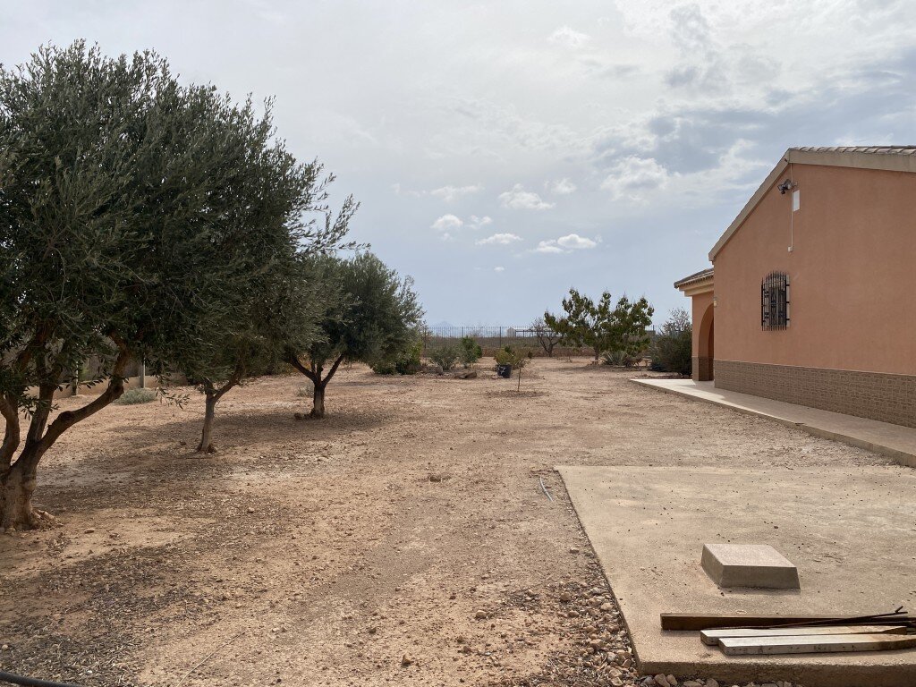 4-Bedroom House in Fuente Alamo de Murcia - Image 37