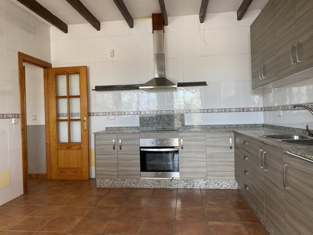 4-Bedroom House in Fuente Alamo de Murcia - Image 4