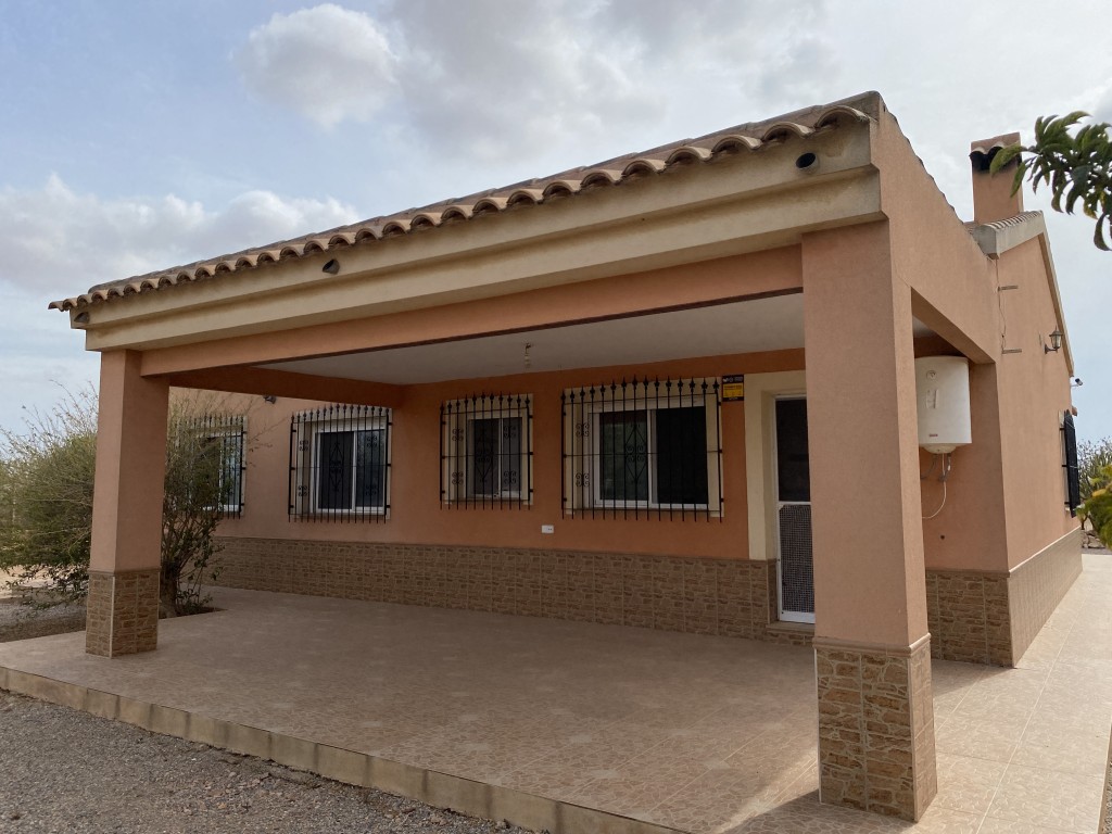 4-Bedroom House in Fuente Alamo de Murcia - Image 7