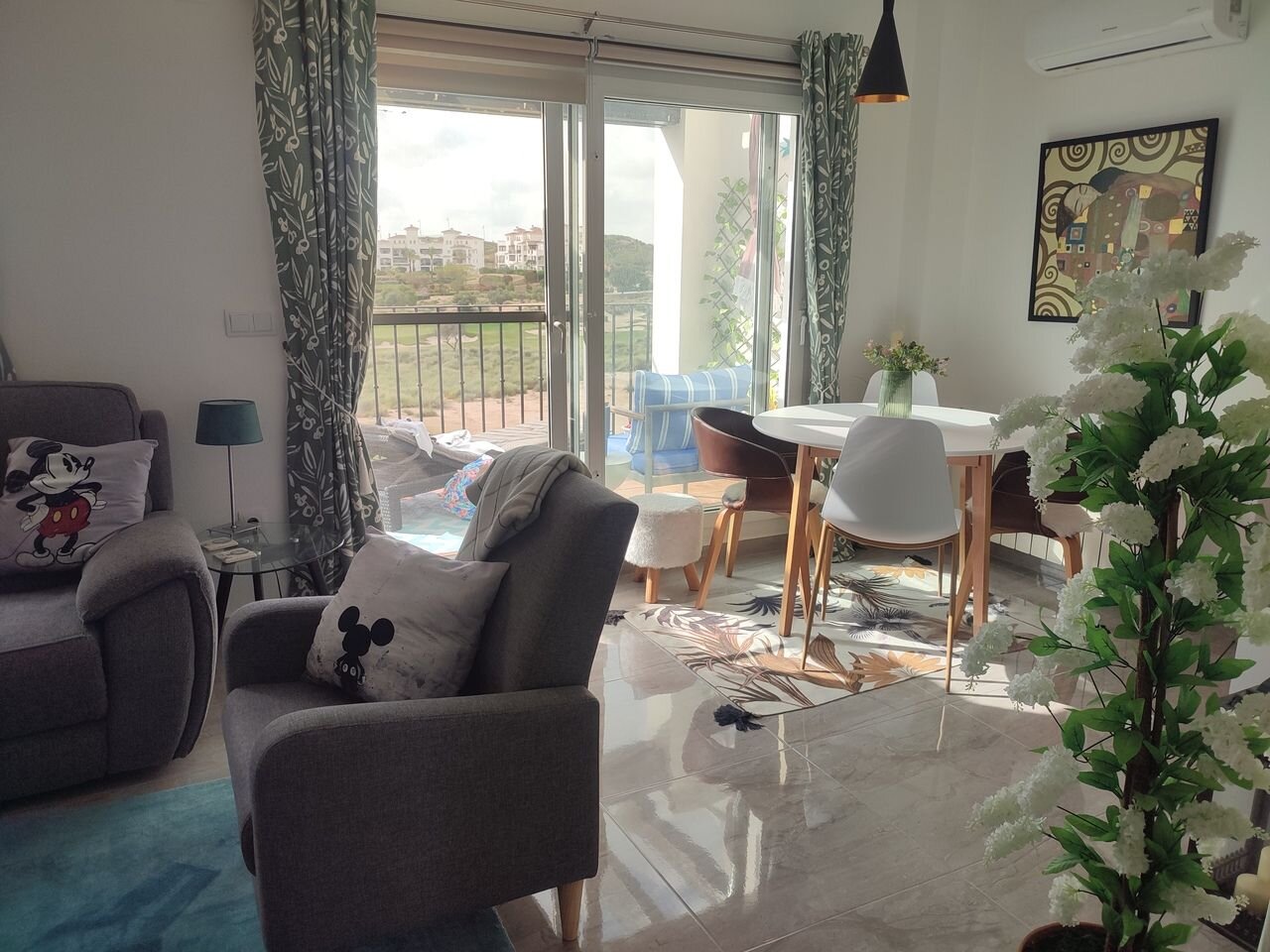 2-Bedroom Apartment in Sucina, Sucina - Image 3