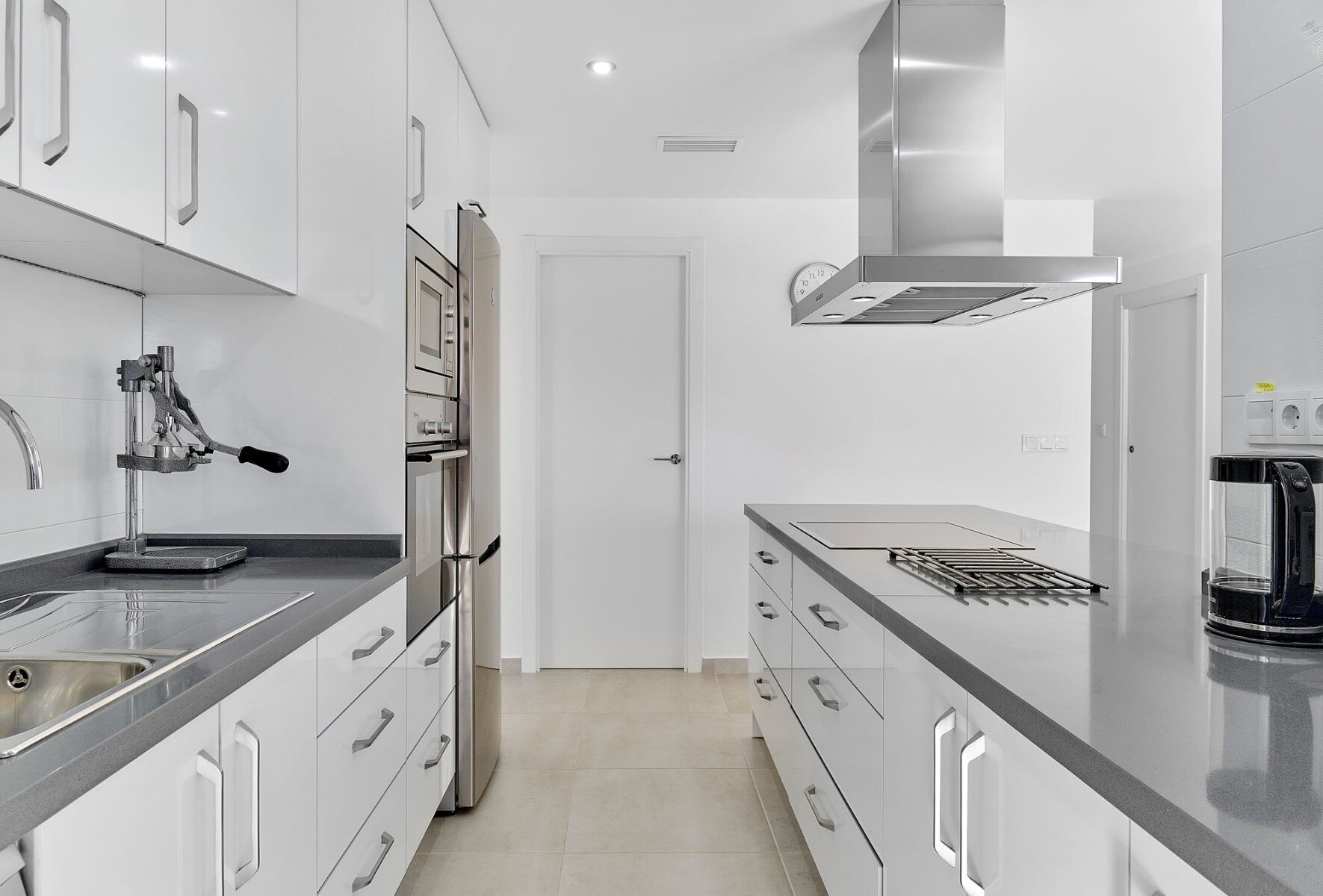 2-Bedroom Apartment in Los Dolses, Orihuela Costa - Image 28