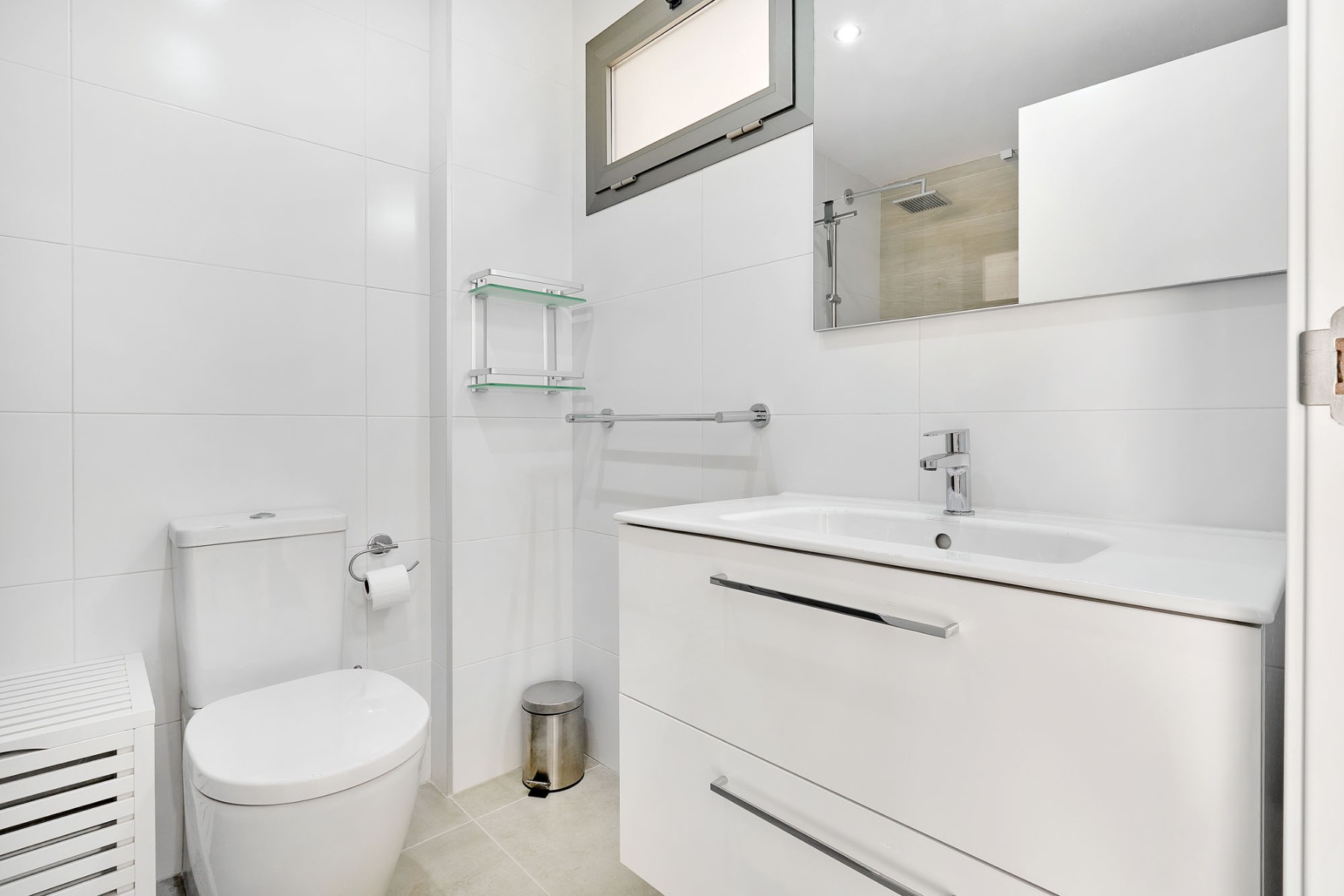 2-Bedroom Apartment in Los Dolses, Orihuela Costa - Image 32