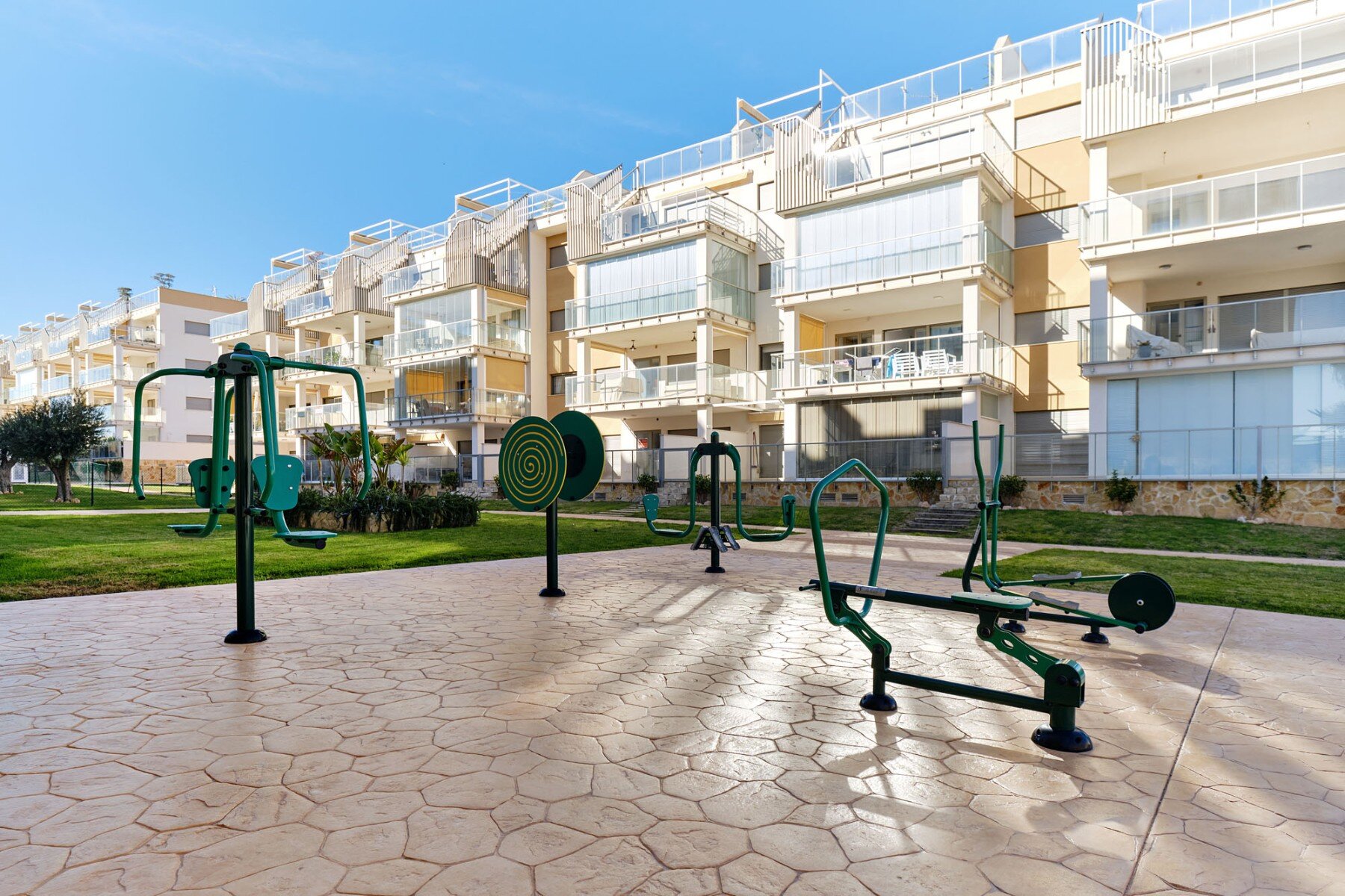 2-Bedroom Apartment in Los Dolses, Orihuela Costa - Image 38