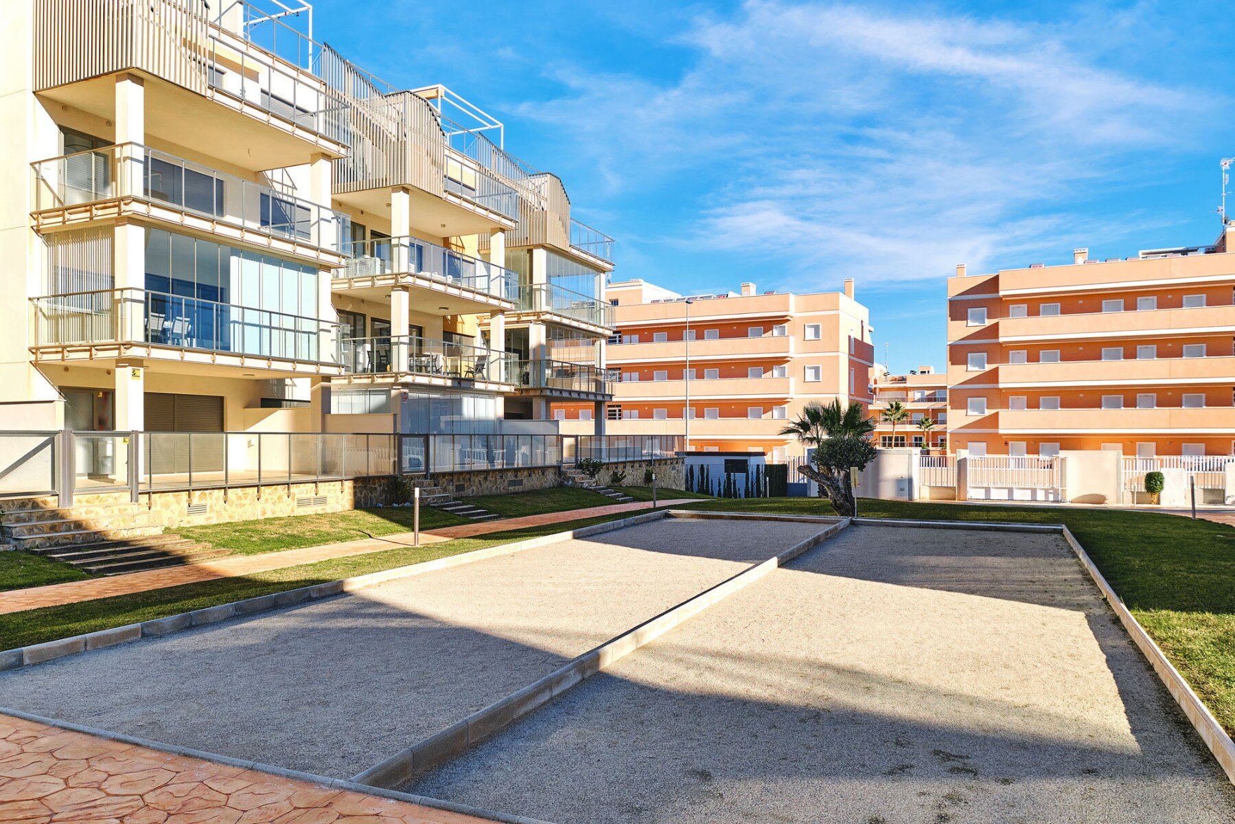 2-Bedroom Apartment in Los Dolses, Orihuela Costa - Image 41