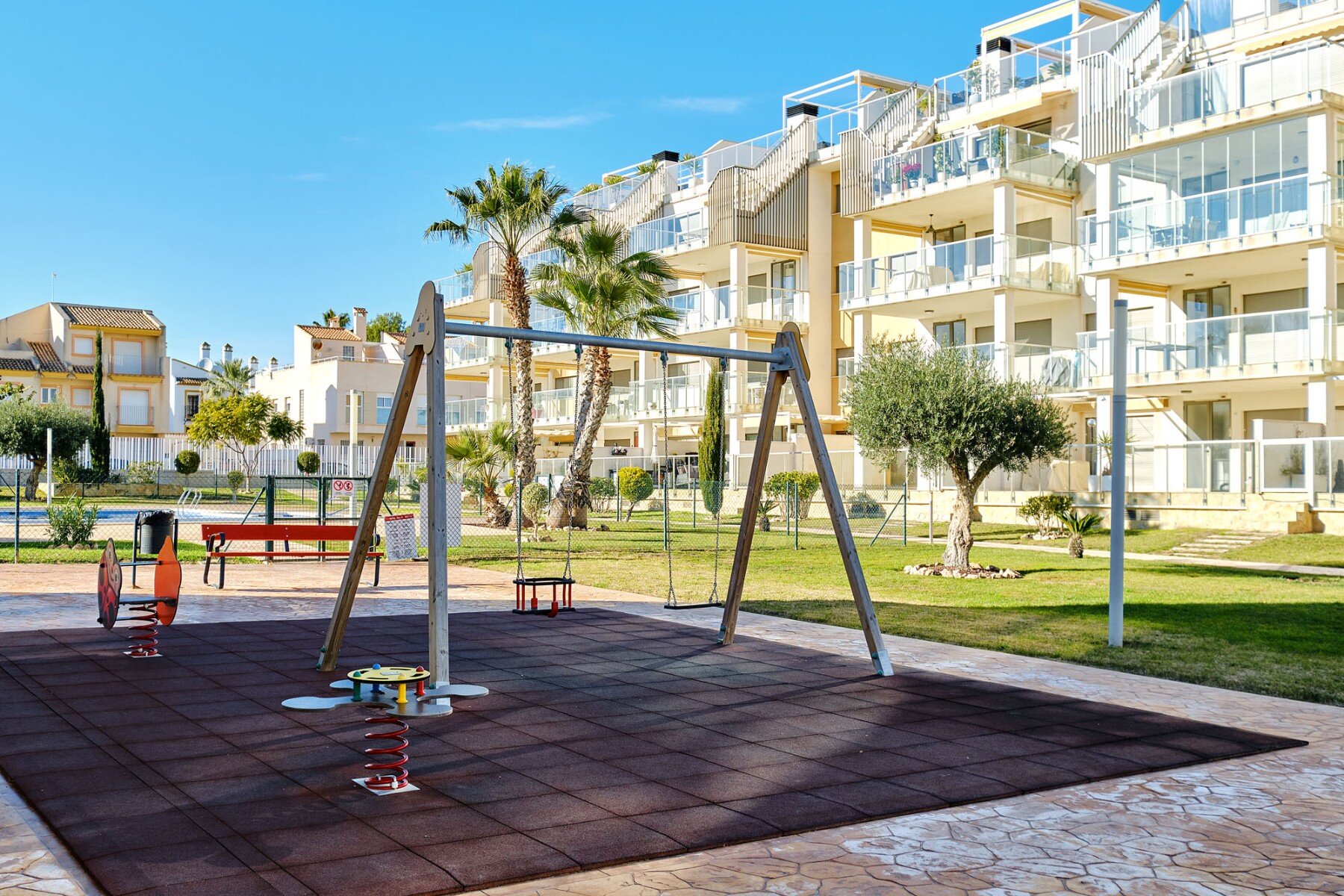 2-Bedroom Apartment in Los Dolses, Orihuela Costa - Image 45