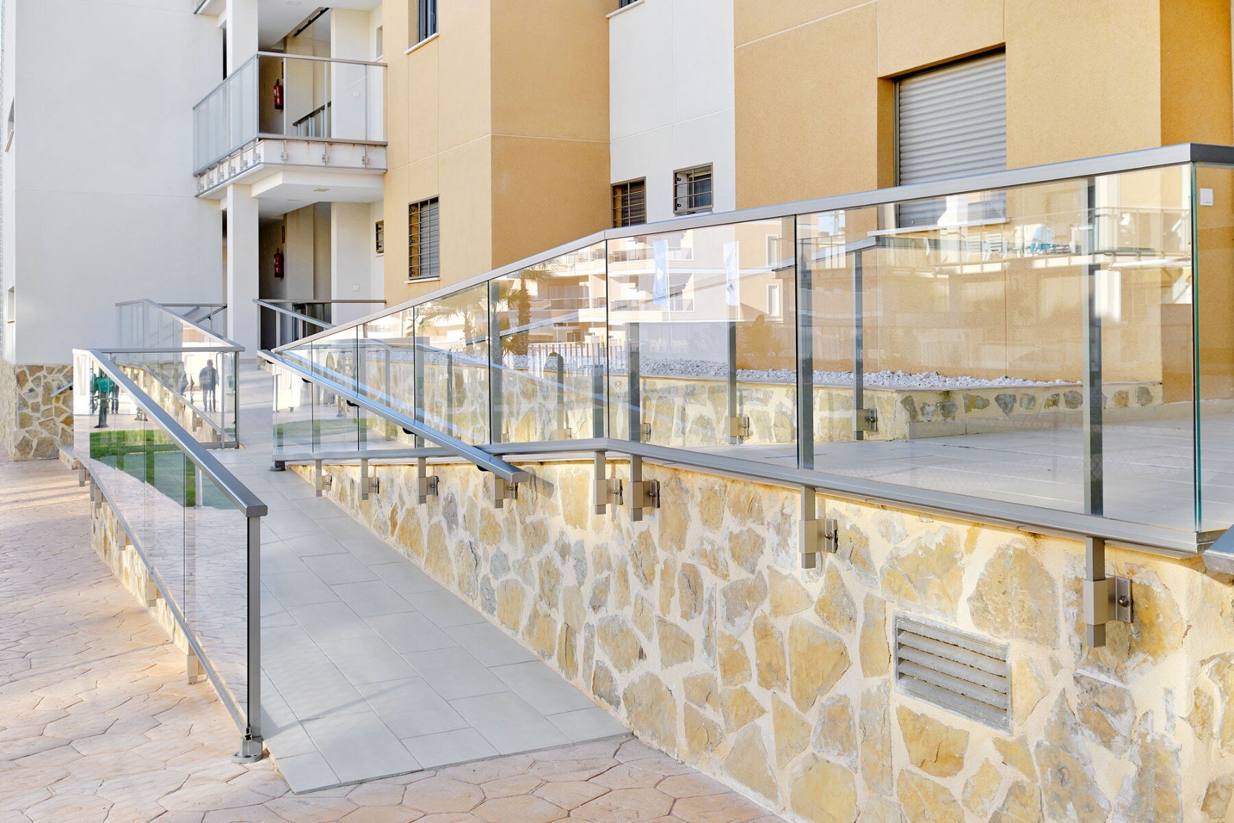 2-Bedroom Apartment in Los Dolses, Orihuela Costa - Image 46