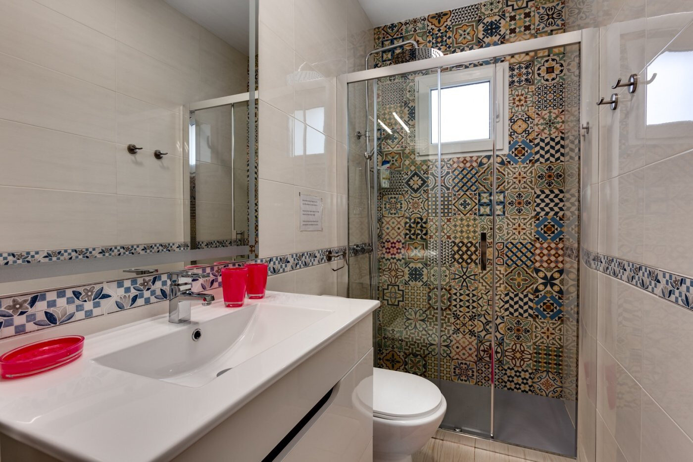 5-Bedroom Villa in San Luis, Torrevieja - Image 23