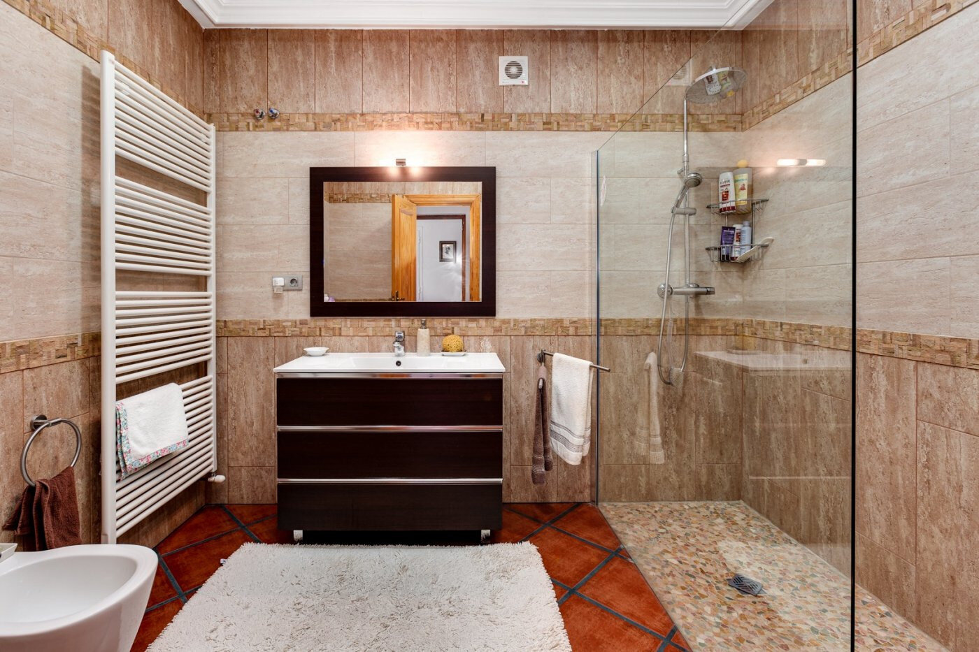 5-Bedroom Villa in San Luis, Torrevieja - Image 38