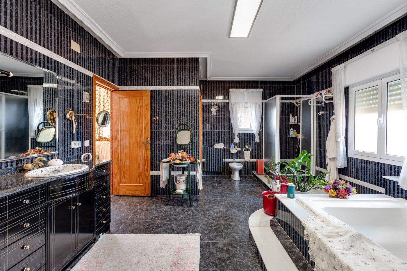 5-Bedroom Villa in San Luis, Torrevieja - Image 41