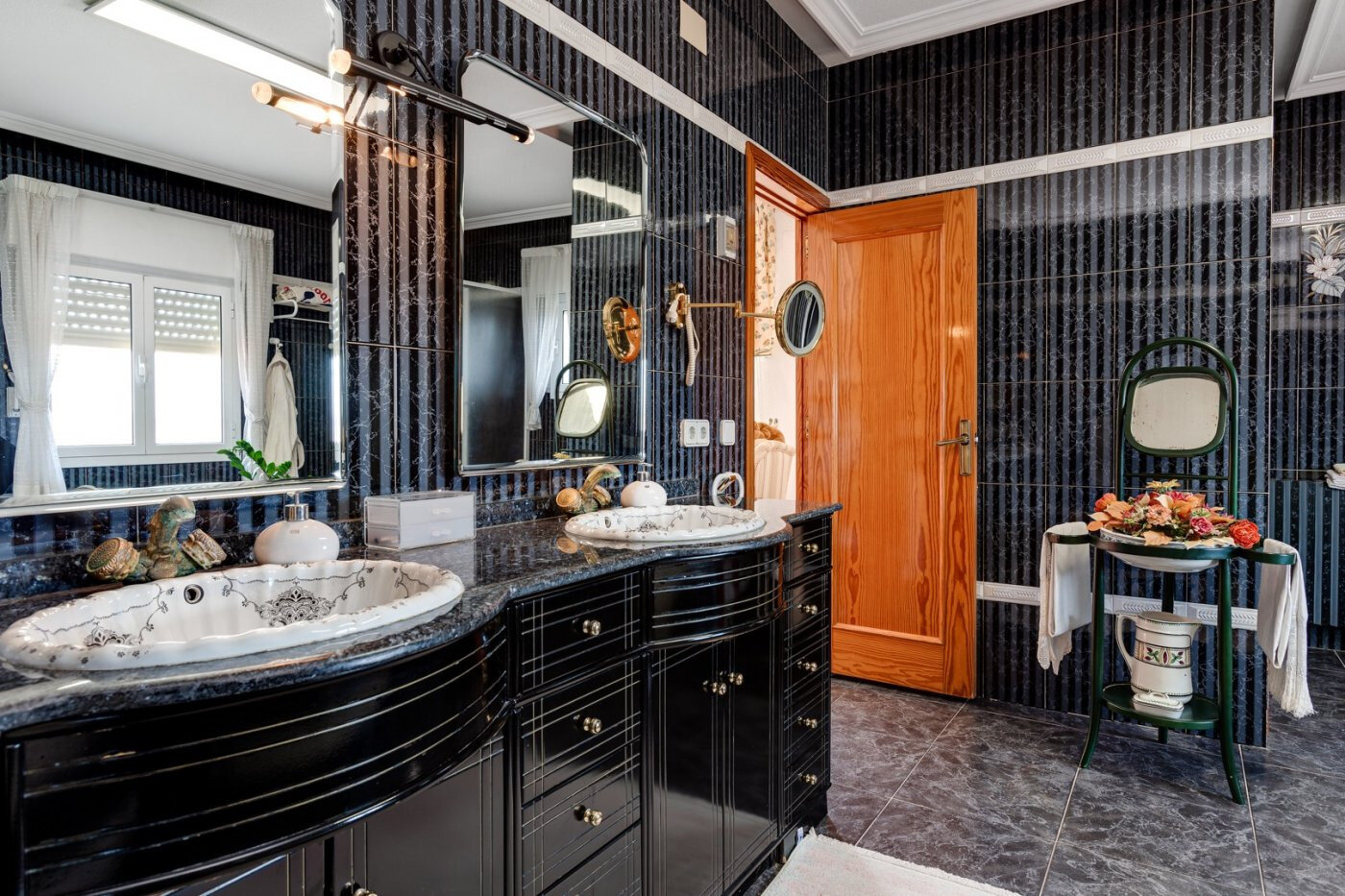 5-Bedroom Villa in San Luis, Torrevieja - Image 43