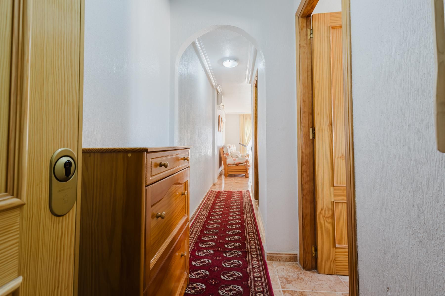 3-Bedroom Apartment in Parque de las Naciones, Torrevieja - Image 2