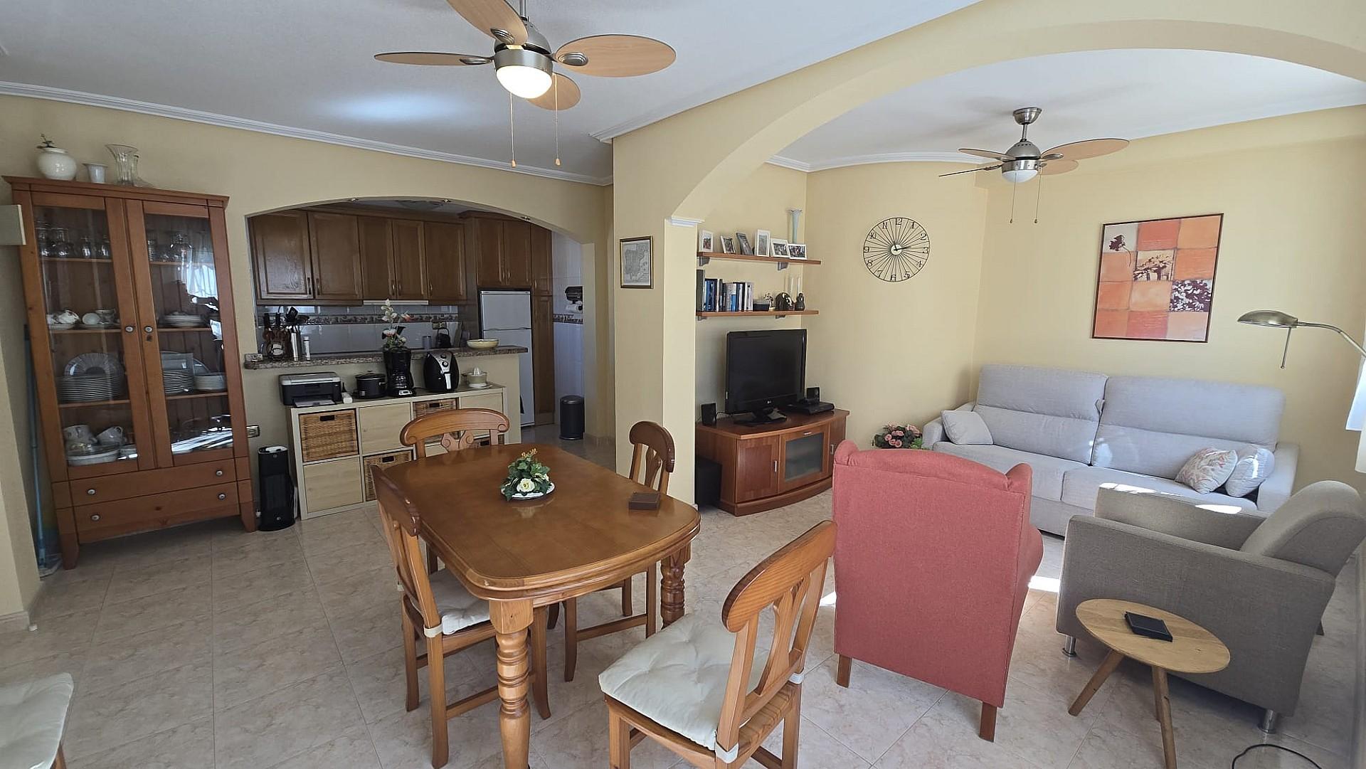 2-Bedroom House in Lomas de Cabo Roig, Orihuela Costa - Image 8