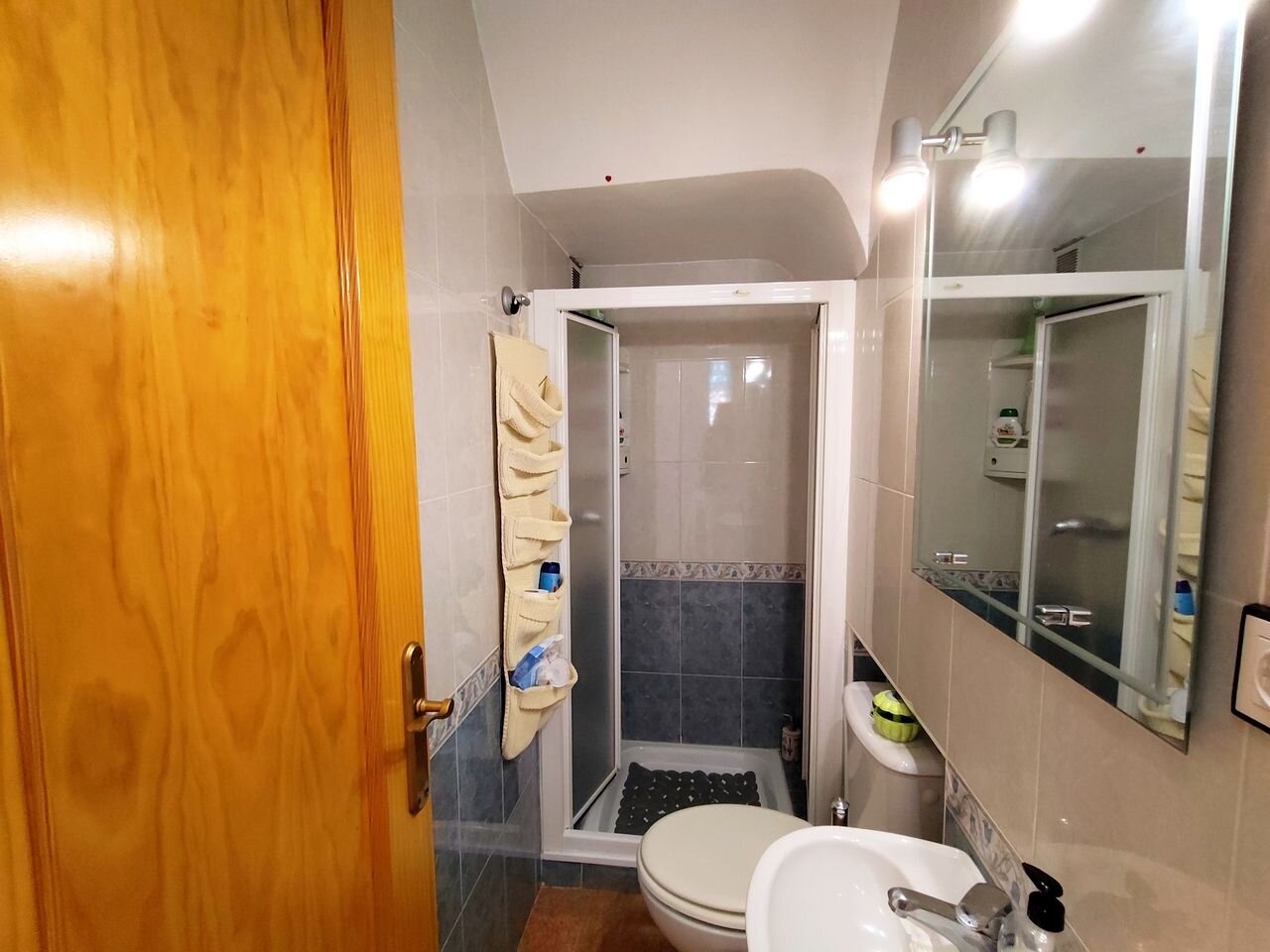 6-Bedroom House in La Siesta, Torrevieja - Image 11