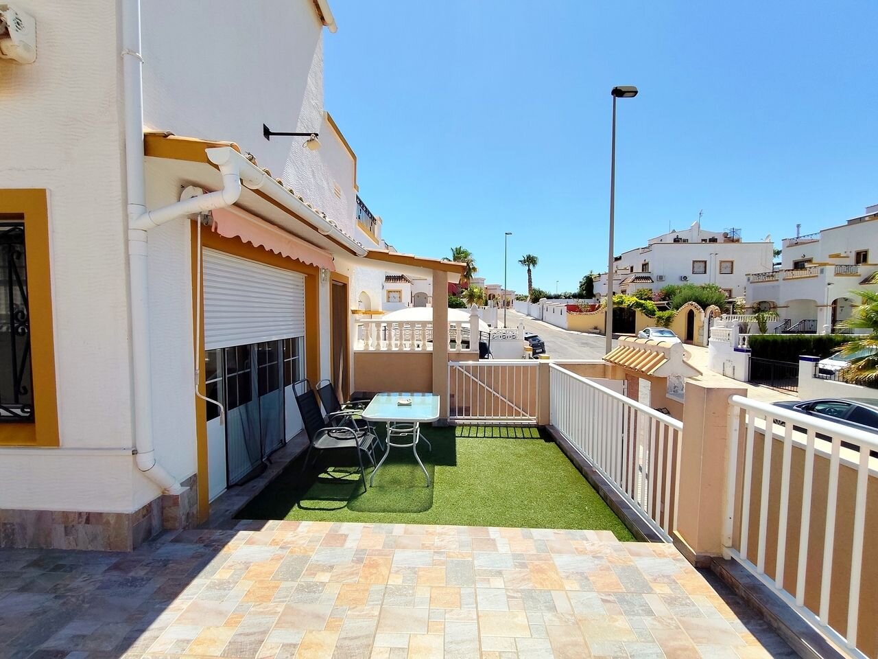 6-Bedroom House in La Siesta, Torrevieja - Image 29