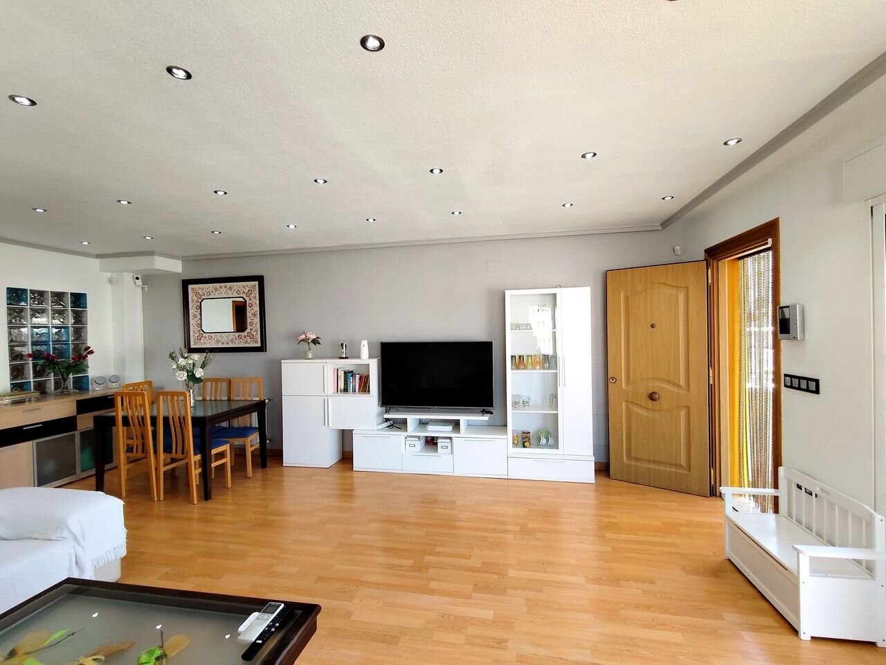 6-Bedroom House in La Siesta, Torrevieja - Image 4