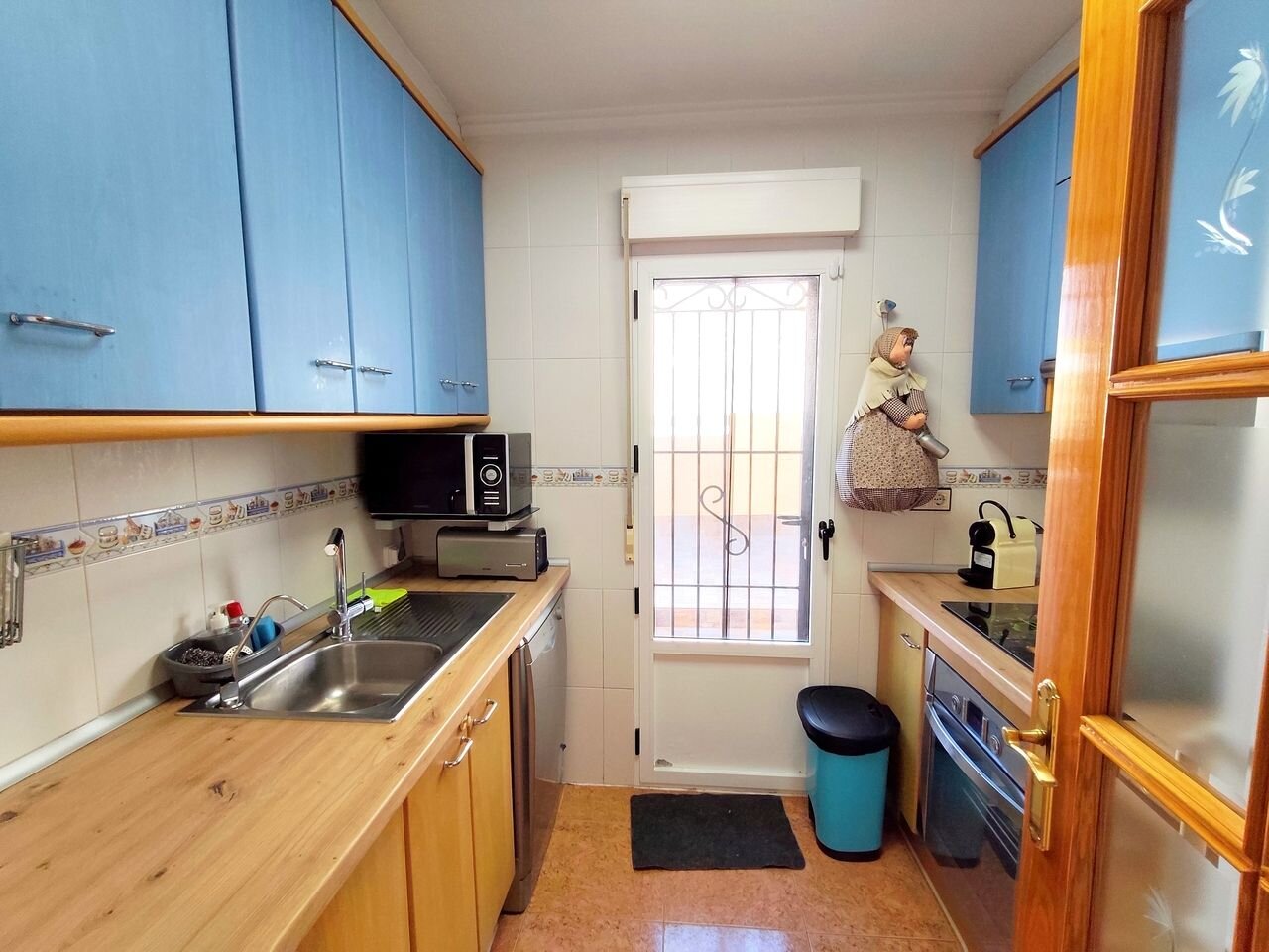 6-Bedroom House in La Siesta, Torrevieja - Image 7