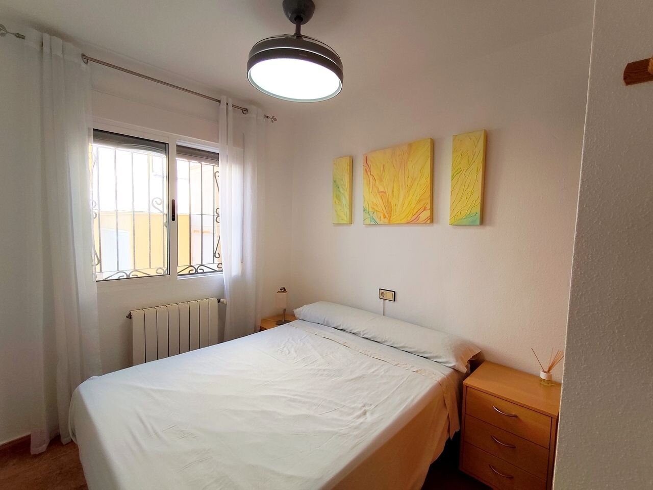 6-Bedroom House in La Siesta, Torrevieja - Image 9