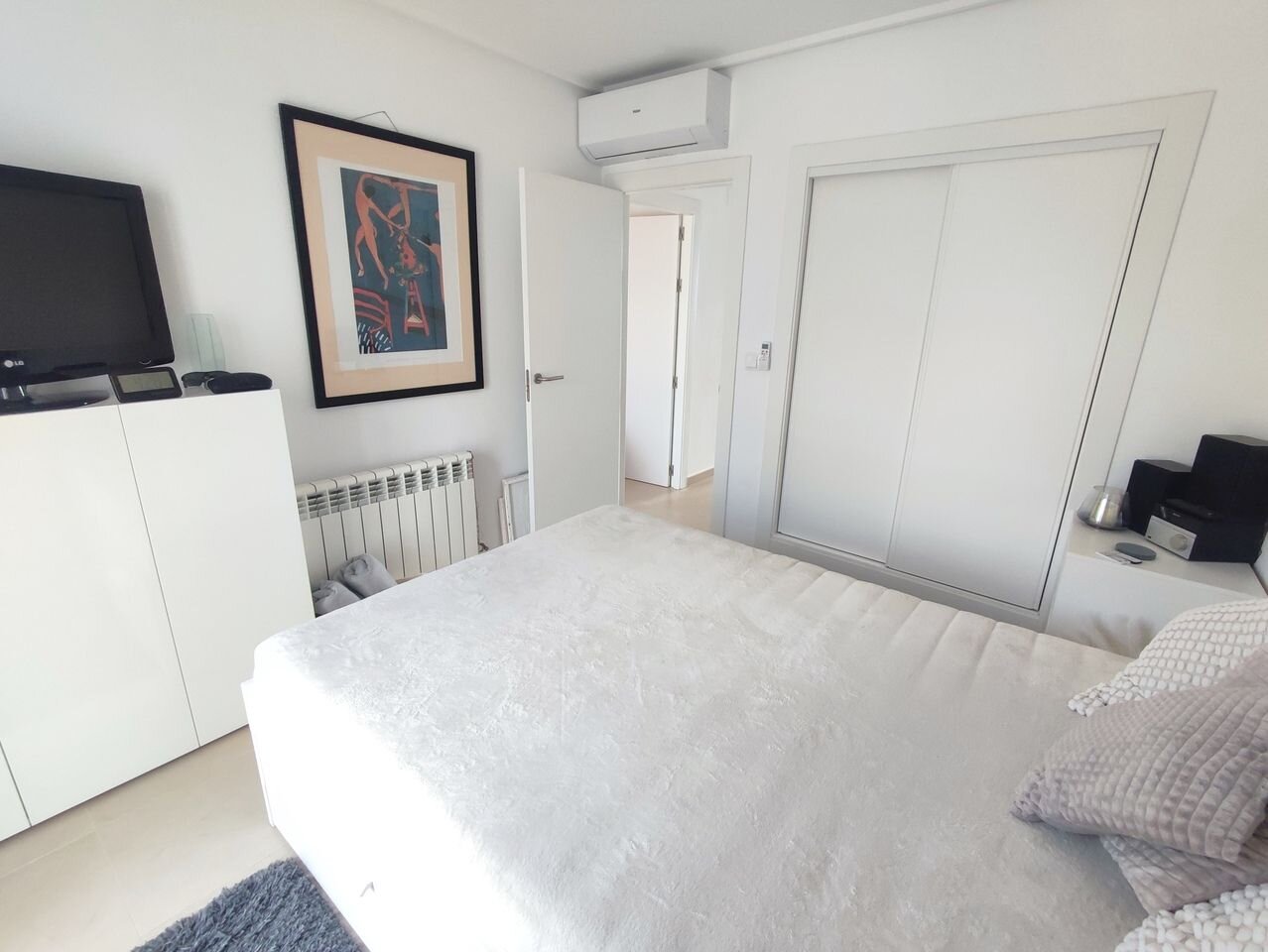 2-Bedroom Apartment in Sucina, Sucina - Image 14