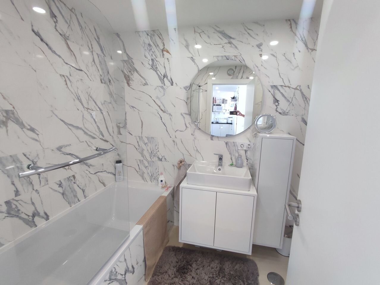 2-Bedroom Apartment in Sucina, Sucina - Image 4