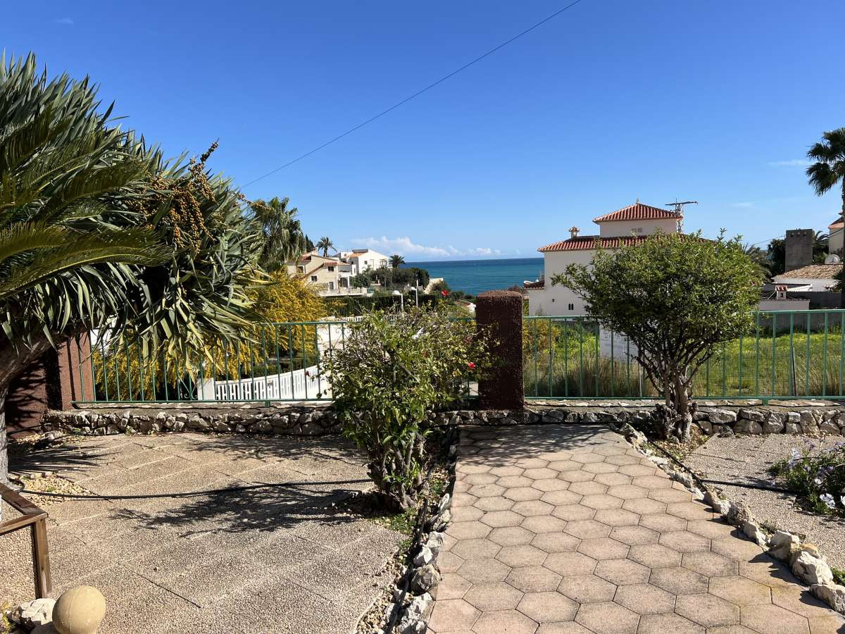 4-Bedroom Detached House in  Calpe | Sunny Casas - Costa ... - Image 6