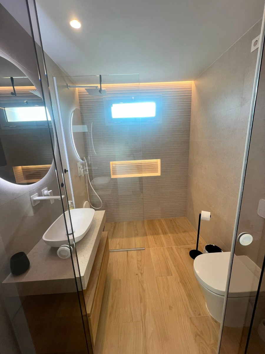 2-Bedroom Ground Floor Apartment in  Guardamar del Segura... - Image 12