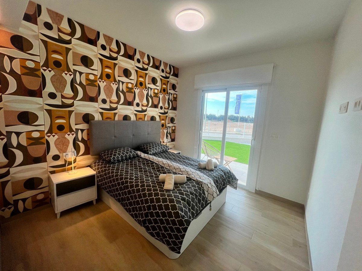 2-Bedroom Ground Floor Apartment in  Guardamar del Segura... - Image 14