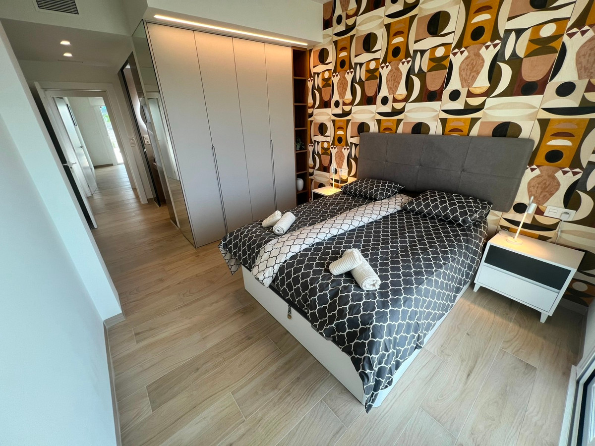 2-Bedroom Ground Floor Apartment in  Guardamar del Segura... - Image 15