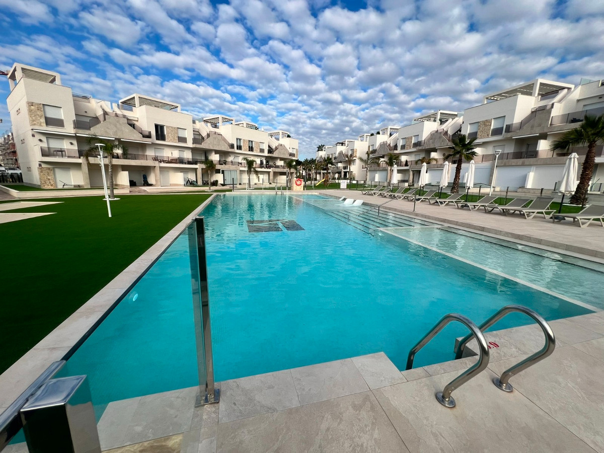 2-Bedroom Ground Floor Apartment in  Guardamar del Segura... - Image 21