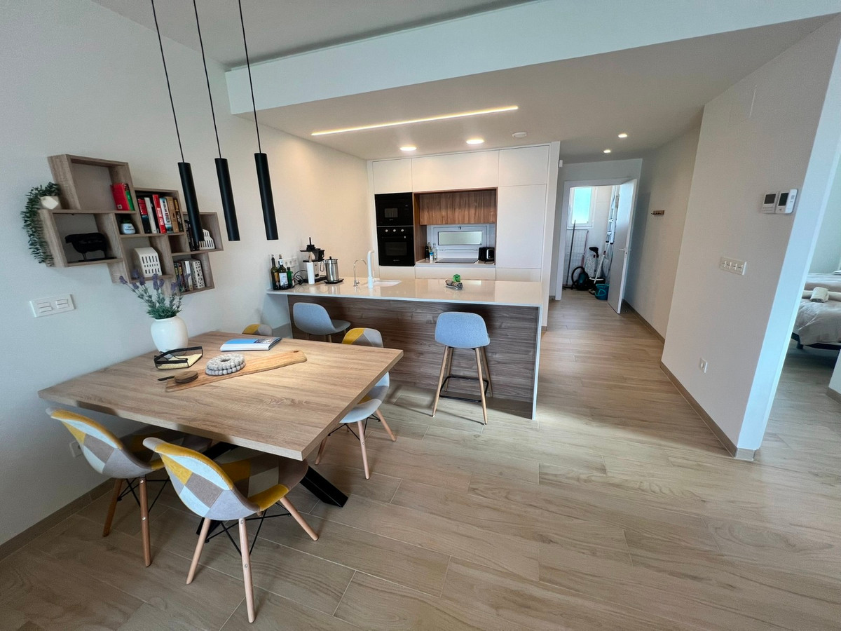 2-Bedroom Ground Floor Apartment in  Guardamar del Segura... - Image 5