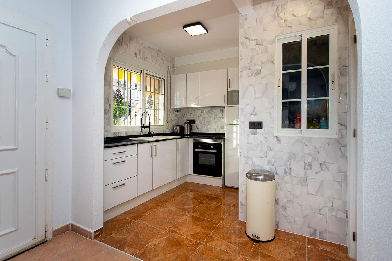 2-Bedroom Townhouse in Orihuela Costa - Image 10