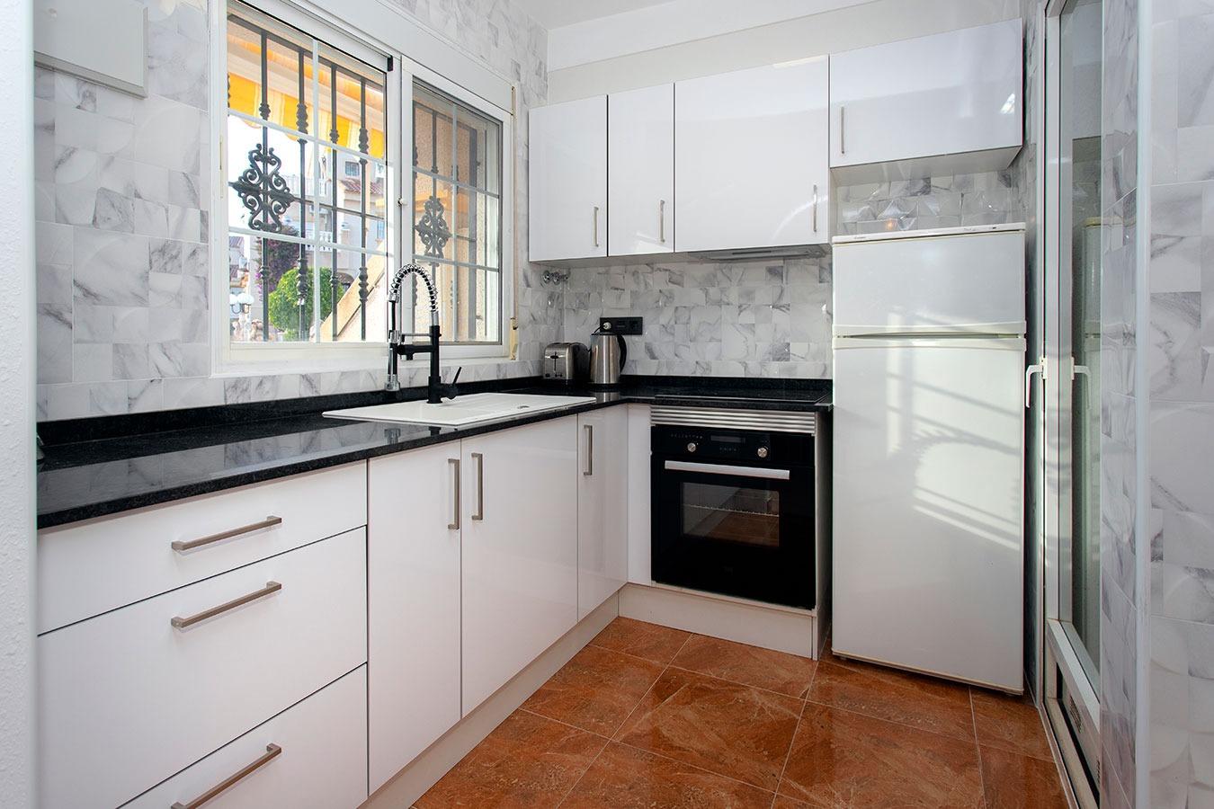 2-Bedroom Townhouse in Orihuela Costa - Image 11