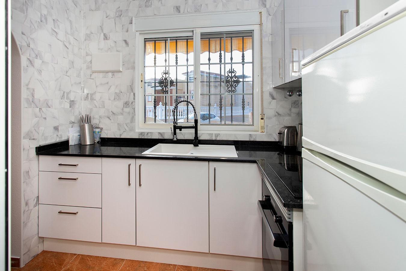 2-Bedroom Townhouse in Orihuela Costa - Image 13