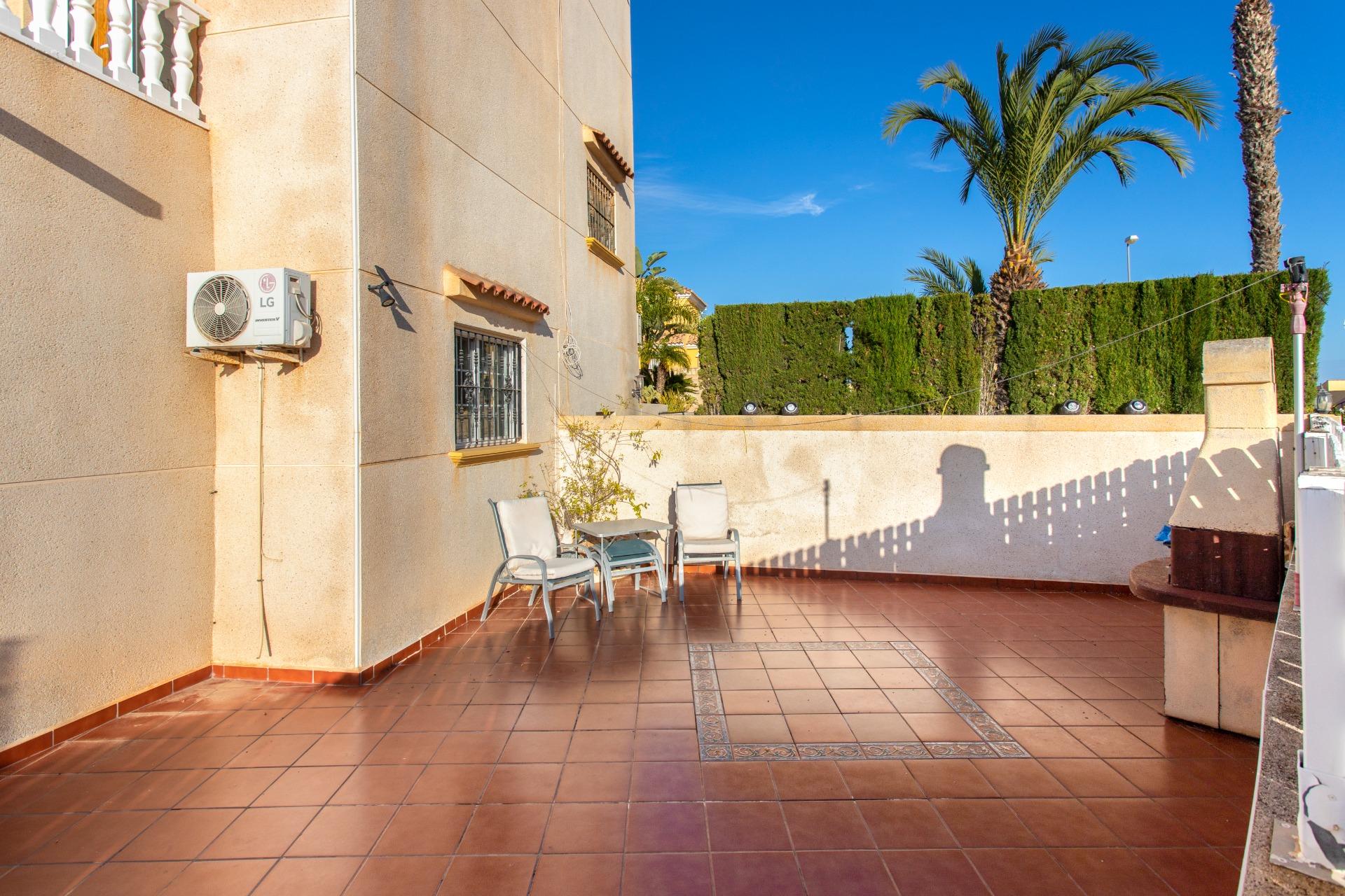 2-Bedroom Townhouse in Orihuela Costa - Image 33