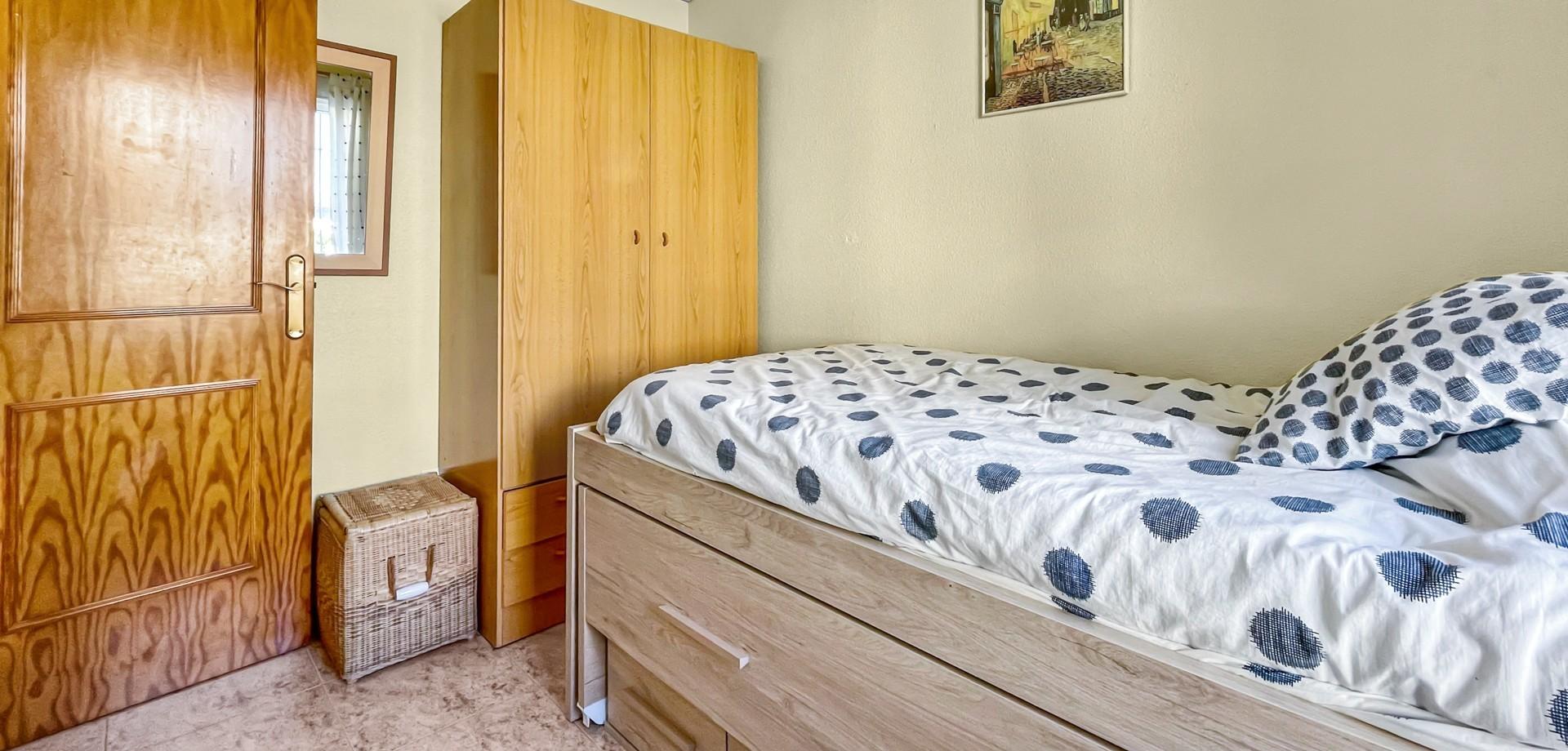 2-Bedroom Bungalow in Playa Flamenca, Orihuela Costa - Image 16