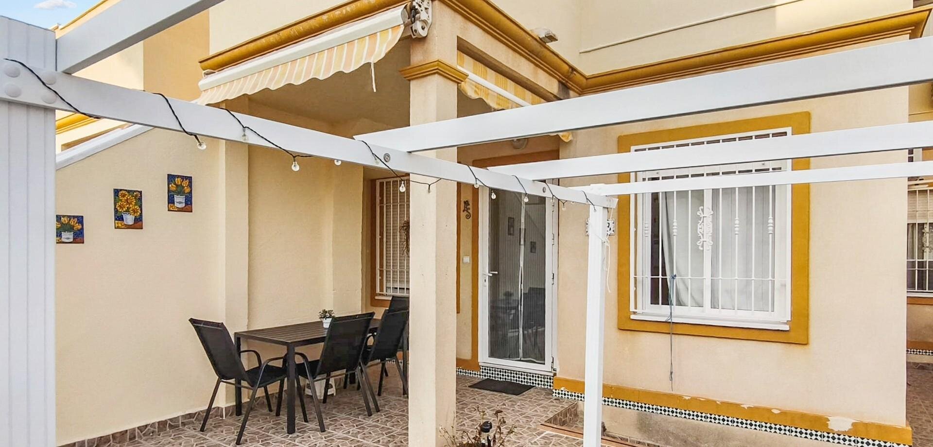 2-Bedroom Bungalow in Playa Flamenca, Orihuela Costa - Image 3