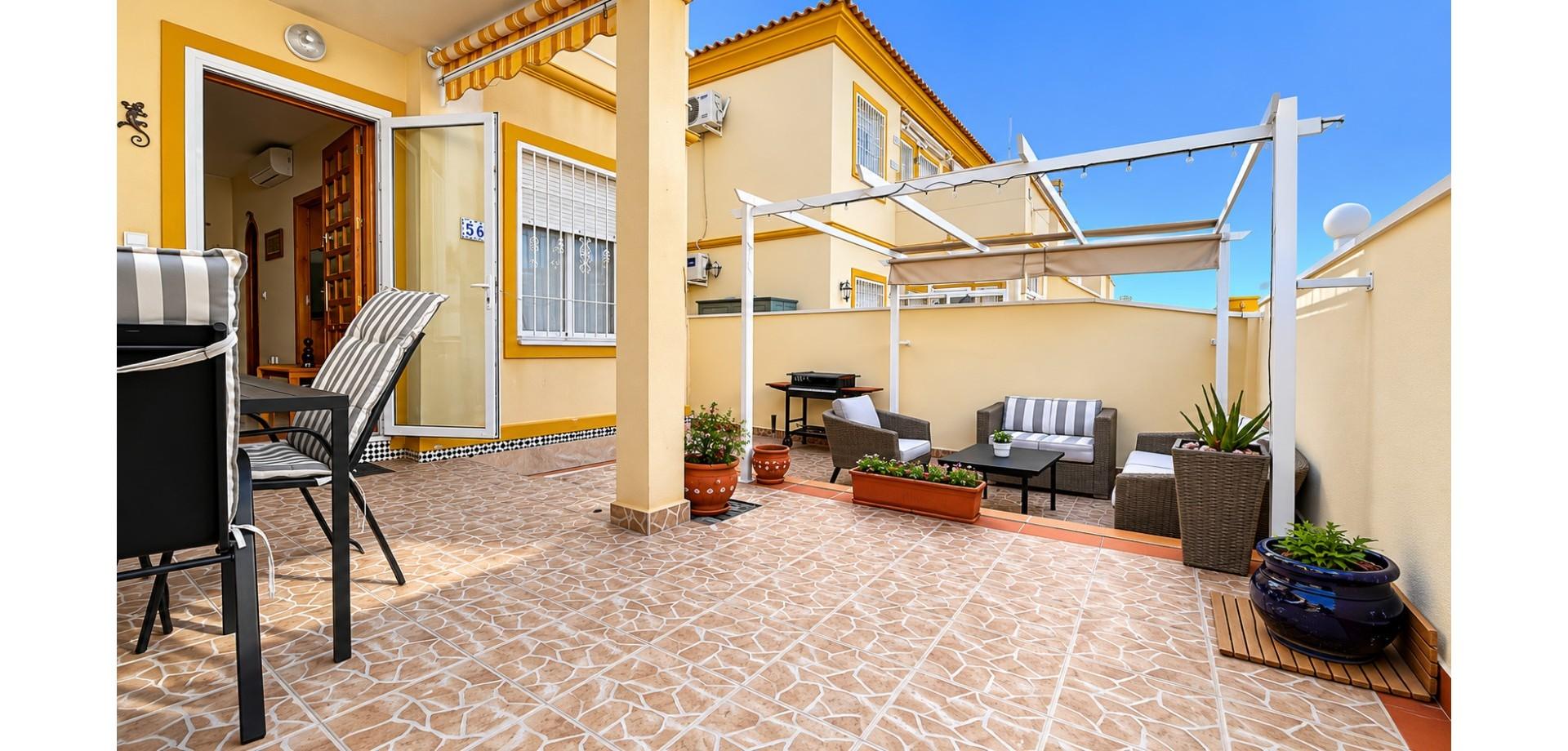 2-Bedroom Bungalow in Playa Flamenca, Orihuela Costa - Image 4
