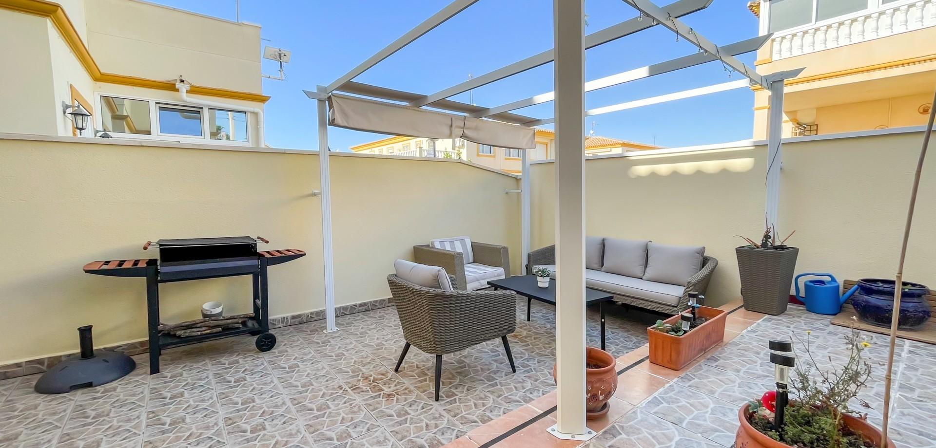 2-Bedroom Bungalow in Playa Flamenca, Orihuela Costa - Image 5
