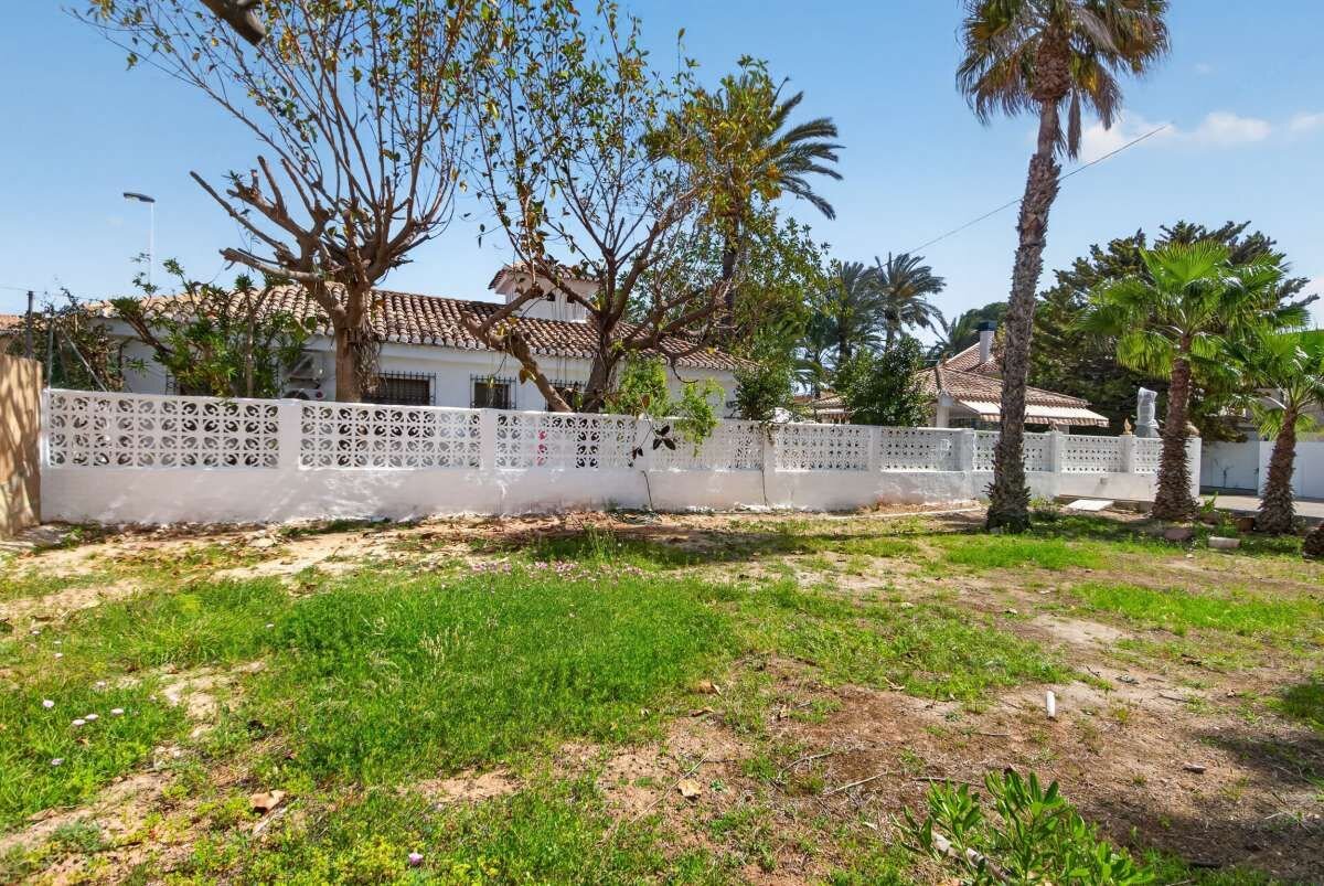 3-Bedroom Villa in Lo Pagán, San Pedro del Pinatar - Image 25